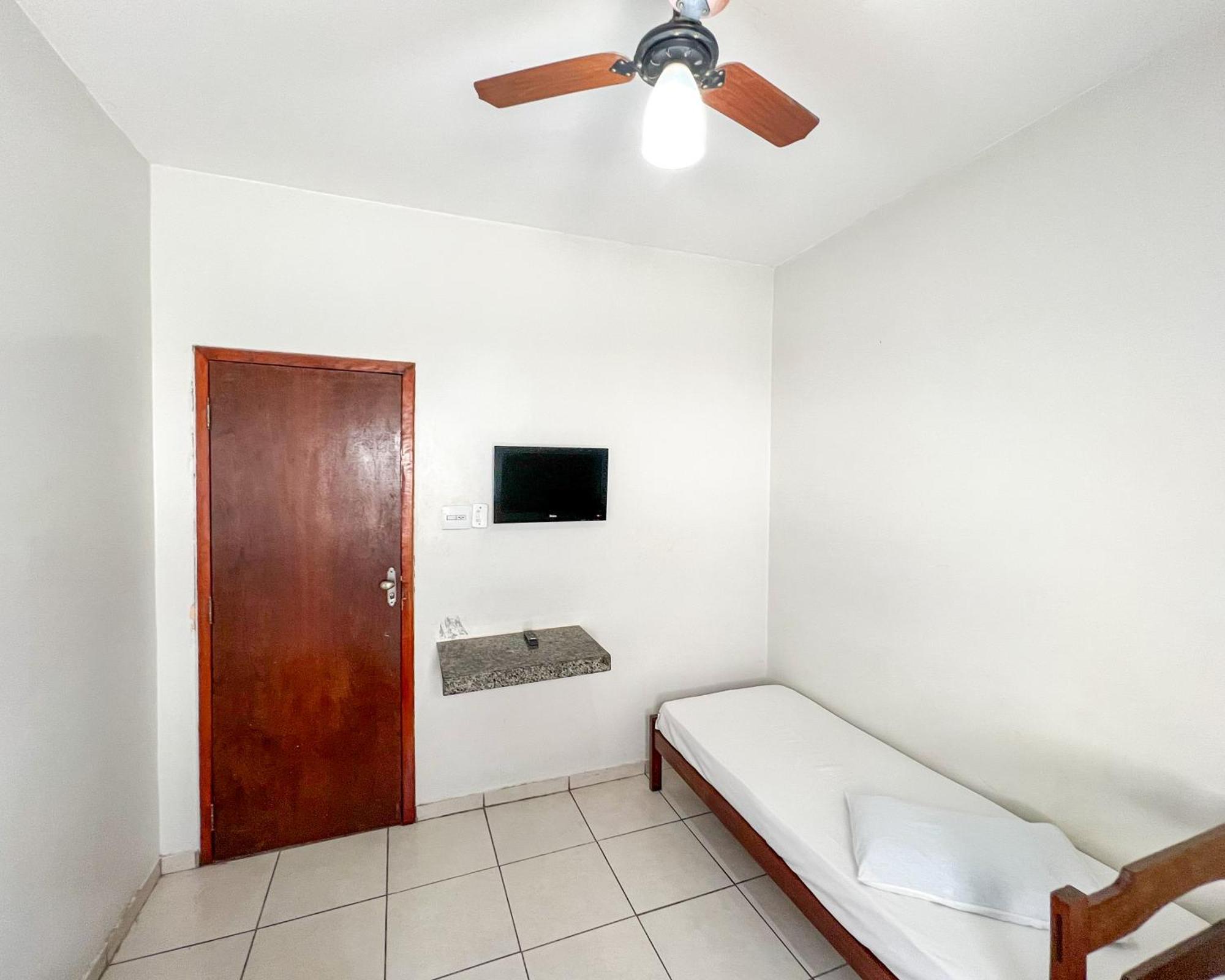 Elite Economy Hotel Pará de Minas Quarto foto